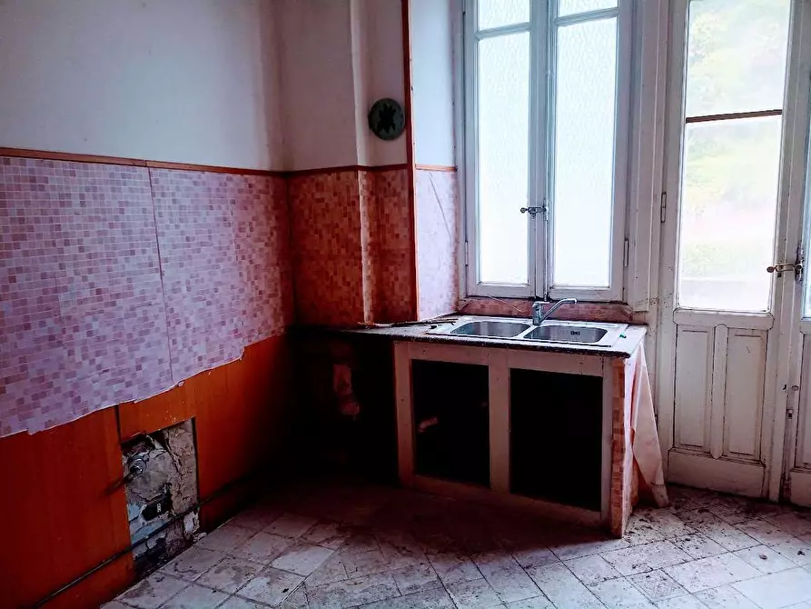 Immagine 40 di Quadrilocale in vendita  in piazza gramsci 39 a Piedimulera