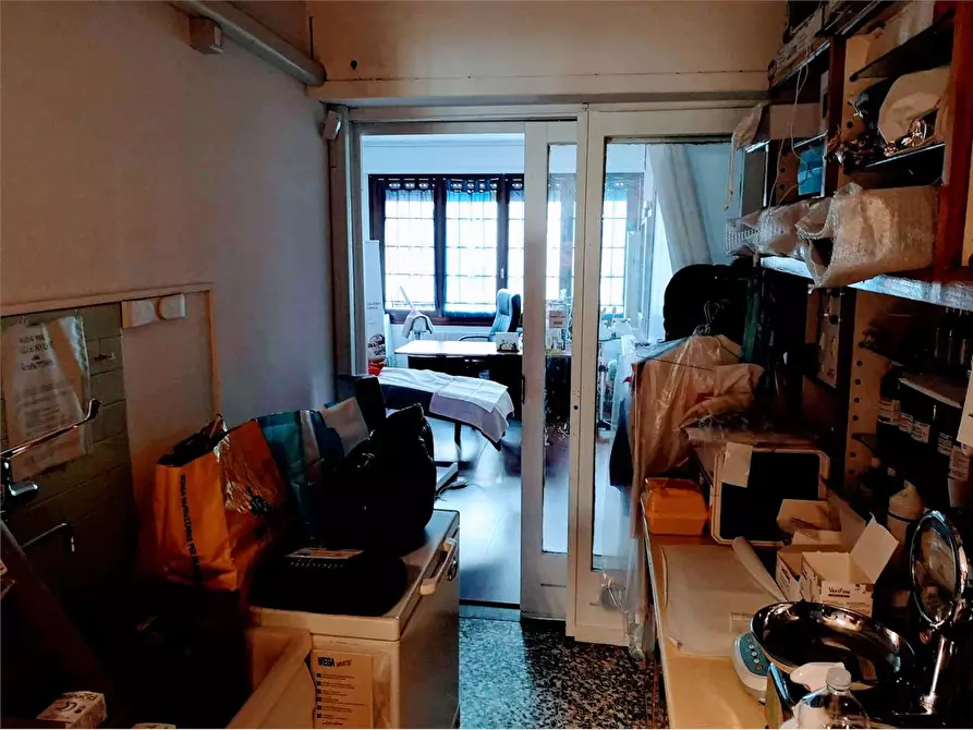 Immagine 32 di Negozio in vendita  in piazza fanfanini a Vogogna