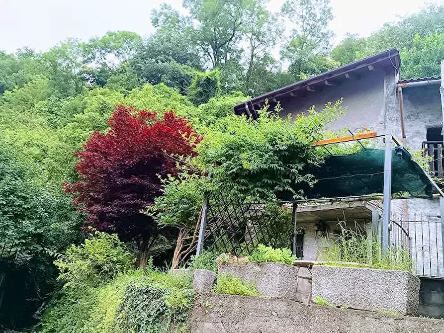 Immagine 1 di Casa indipendente in vendita  in chiesa a Premosello-Chiovenda