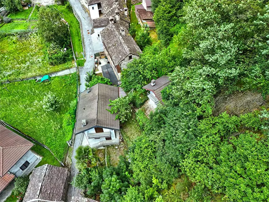 Immagine 40 di Casa indipendente in vendita  in via  domodossola a Beura-Cardezza