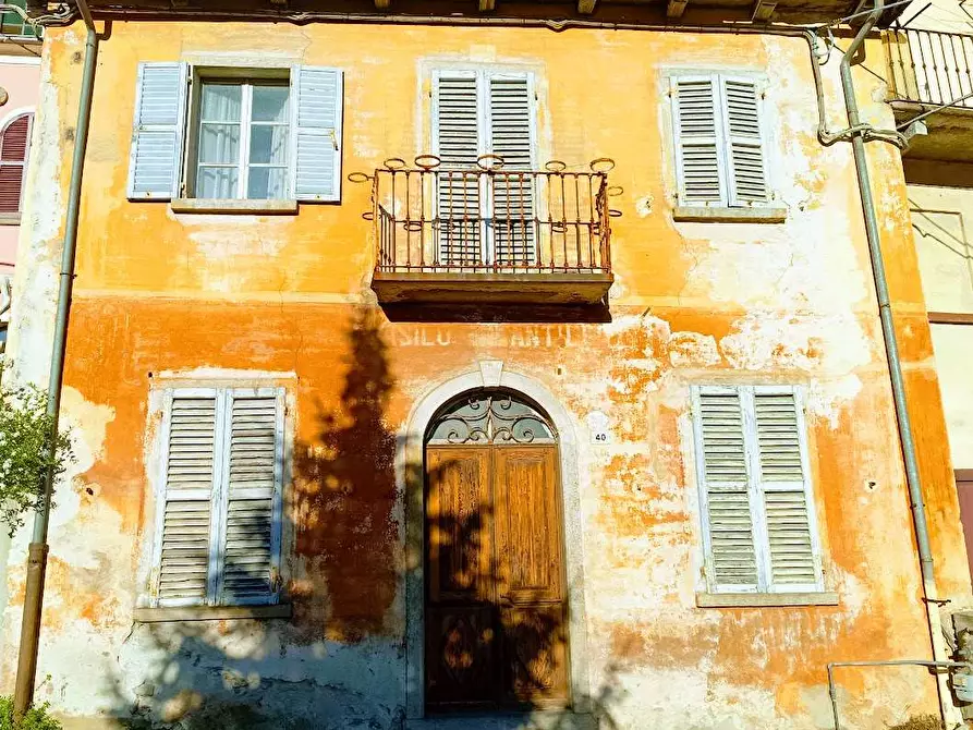 Immagine 1 di Casa indipendente in vendita  in TONINELLI  52 a Villadossola