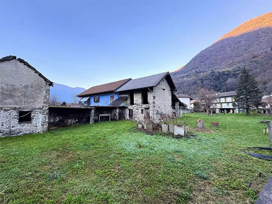 Immagine 1 di Rustico / casale in vendita  in piazza municipio a Vogogna