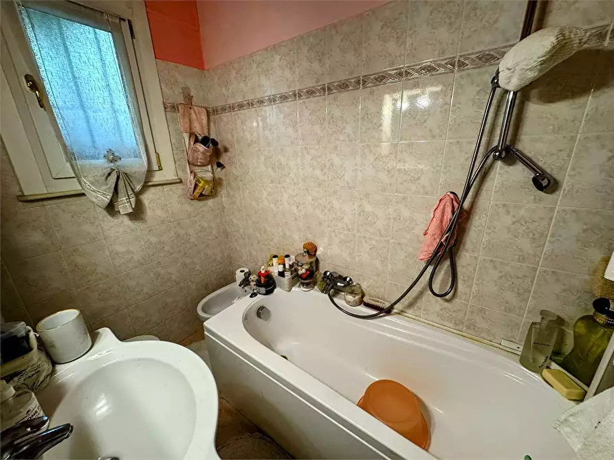 Immagine 37 di Casa bifamiliare in vendita  in PIAZZA BOLZANI  a Premosello-Chiovenda