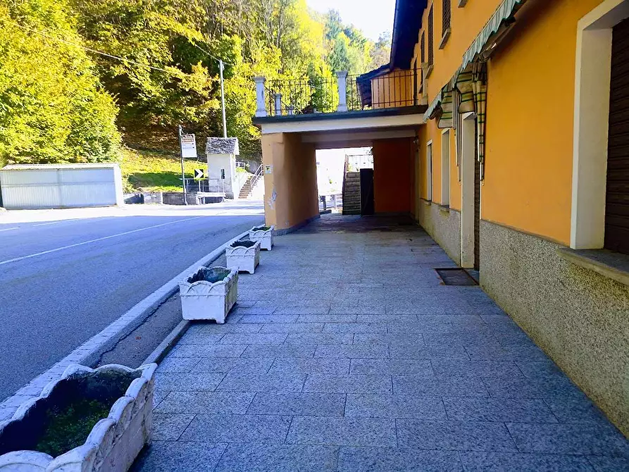 Immagine 7 di Stabile in vendita  in SS337 7 a Druogno