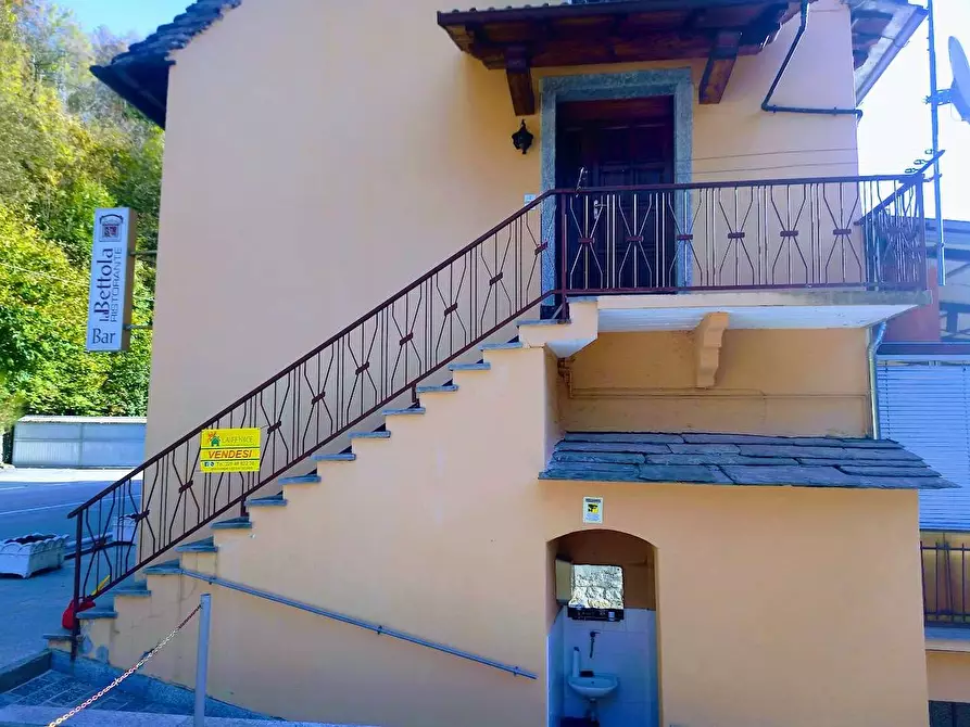 Immagine 10 di Stabile in vendita  in SS337 7 a Druogno