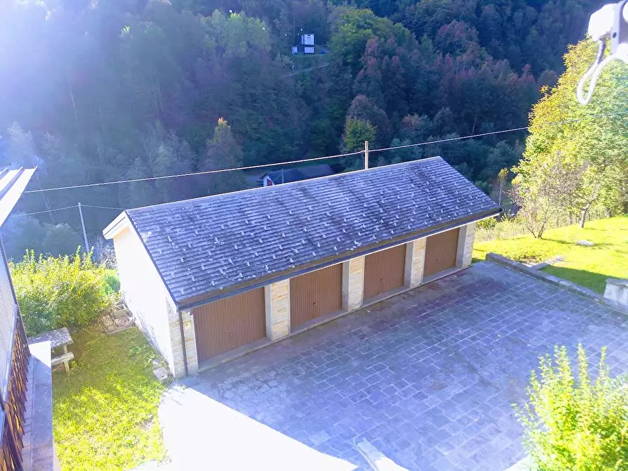 Immagine 11 di Stabile in vendita  in SS337 7 a Druogno