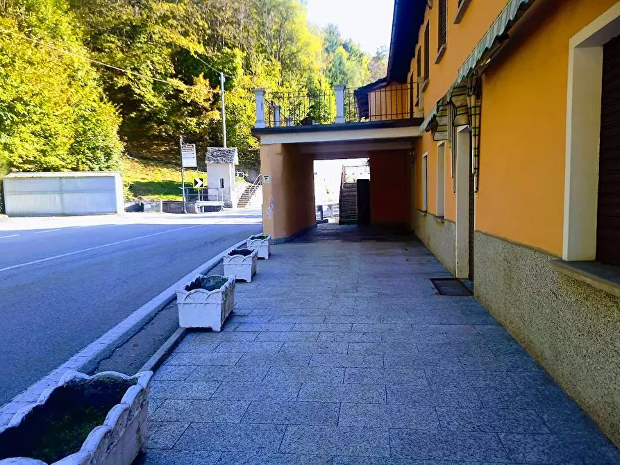 Immagine 72 di Stabile in vendita  in SS337 7 a Druogno