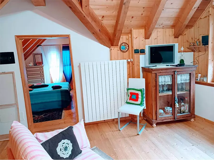 Immagine 15 di Mansarda in vendita  in canfinello 13 a Ceppo Morelli