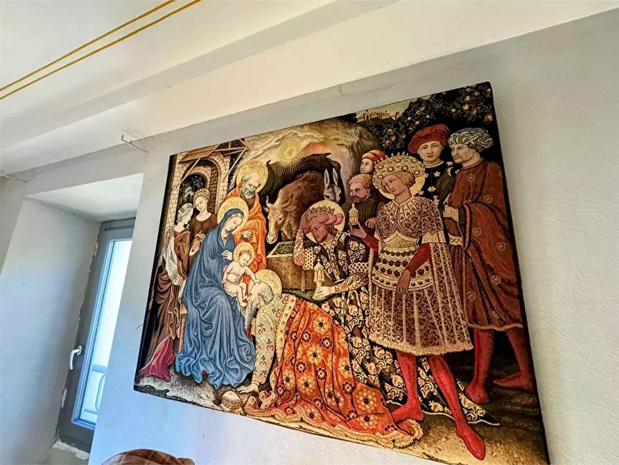 Immagine 39 di Villa in vendita  in centro a Craveggia