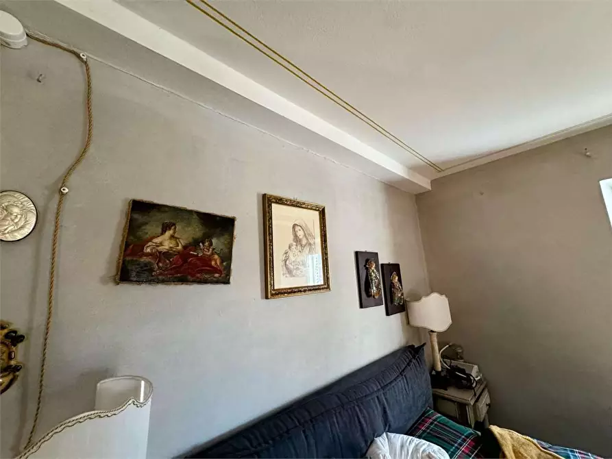 Immagine 40 di Villa in vendita  in centro a Craveggia