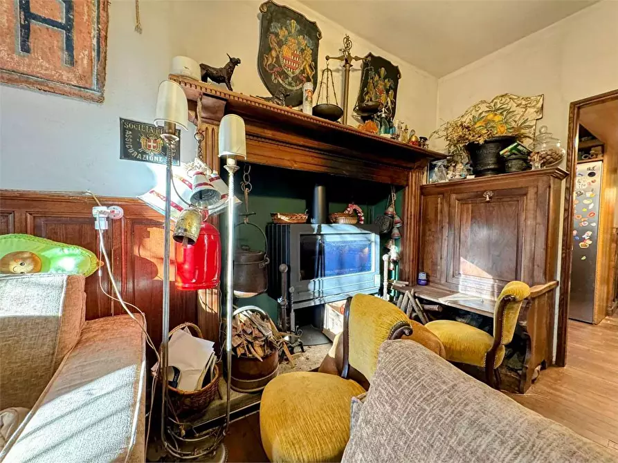 Immagine 32 di Villa in vendita  in centro a Craveggia