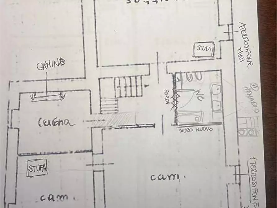 Immagine 60 di Villa in vendita  in centro a Craveggia