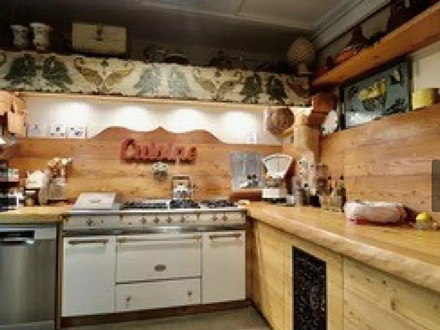 Immagine 28 di Villa in vendita  in centro a Craveggia