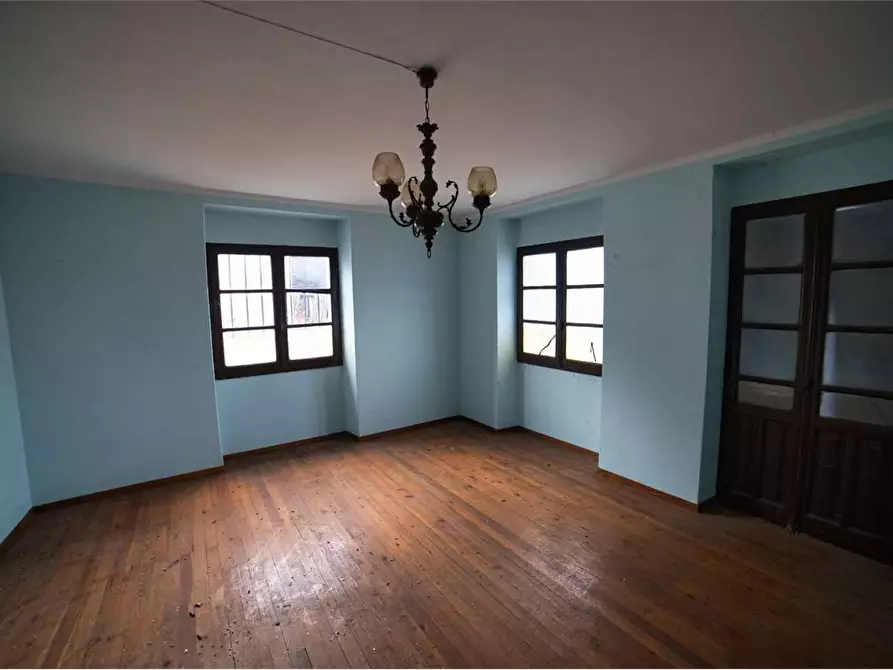 Immagine 9 di Porzione di casa in vendita  in  Via Tessera  7 a Trontano