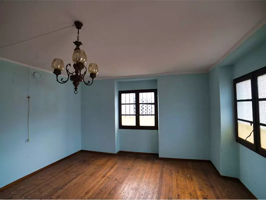 Immagine 16 di Porzione di casa in vendita  in  Via Tessera  7 a Trontano