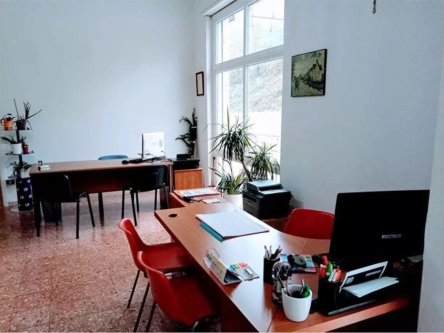 Immagine 21 di Negozio in vendita  in via toce 81 a Villadossola