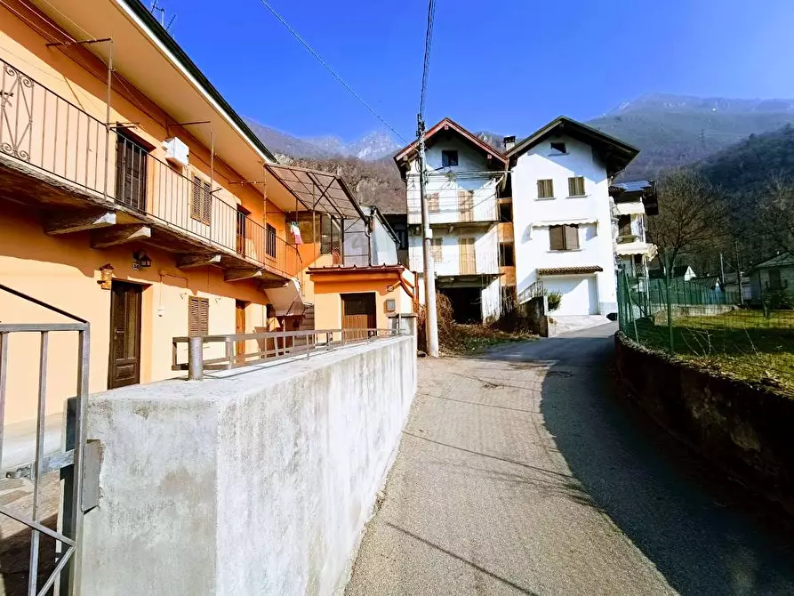 Immagine 48 di Porzione di casa in vendita  in CETRALE  a Vogogna