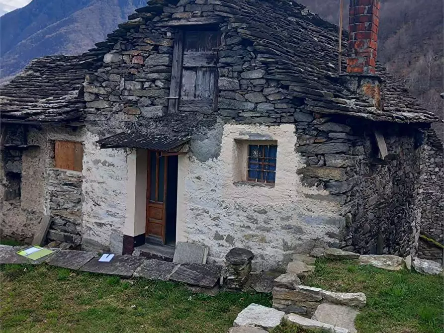 Immagine 2 di Baita in vendita  in crosa a Pieve Vergonte