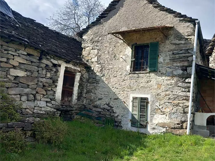 Immagine 3 di Baita in vendita  in crosa a Pieve Vergonte