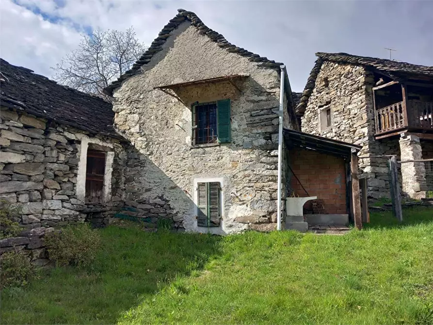 Immagine 7 di Baita in vendita  in crosa a Pieve Vergonte