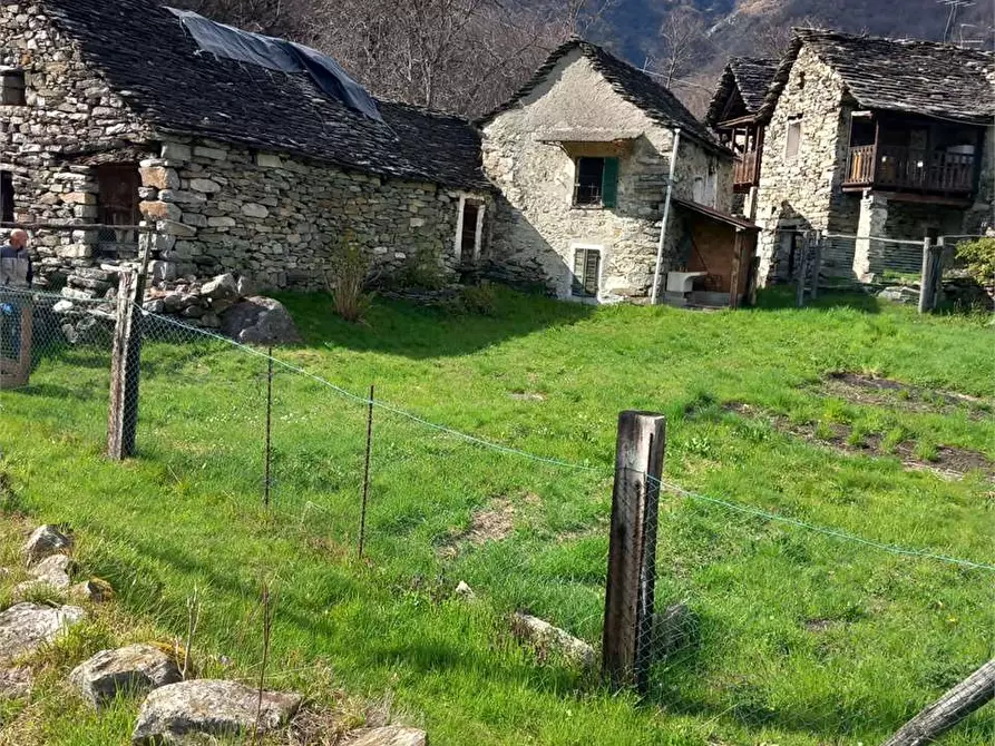 Immagine 8 di Baita in vendita  in crosa a Pieve Vergonte