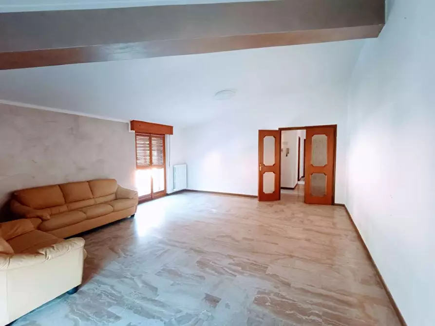 Immagine 1 di Appartamento in vendita  in beltrami 5 a Villadossola