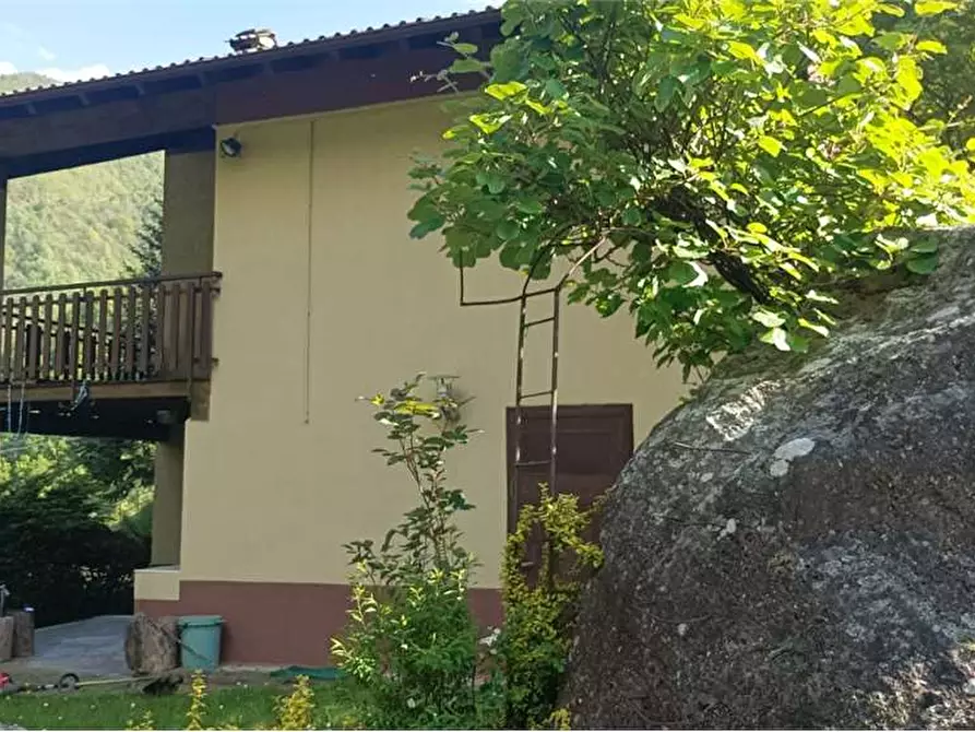 Immagine 5 di Casa indipendente in vendita  in campeglio a Bognanco