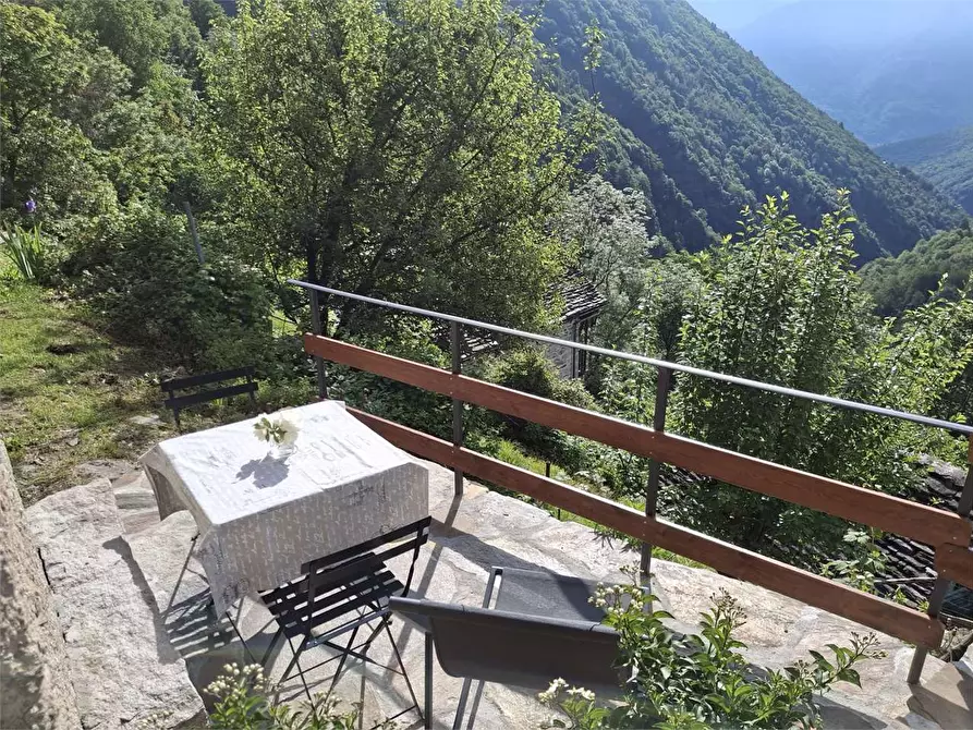 Immagine 4 di Casa indipendente in affitto  in SOPRA SNC a Montescheno