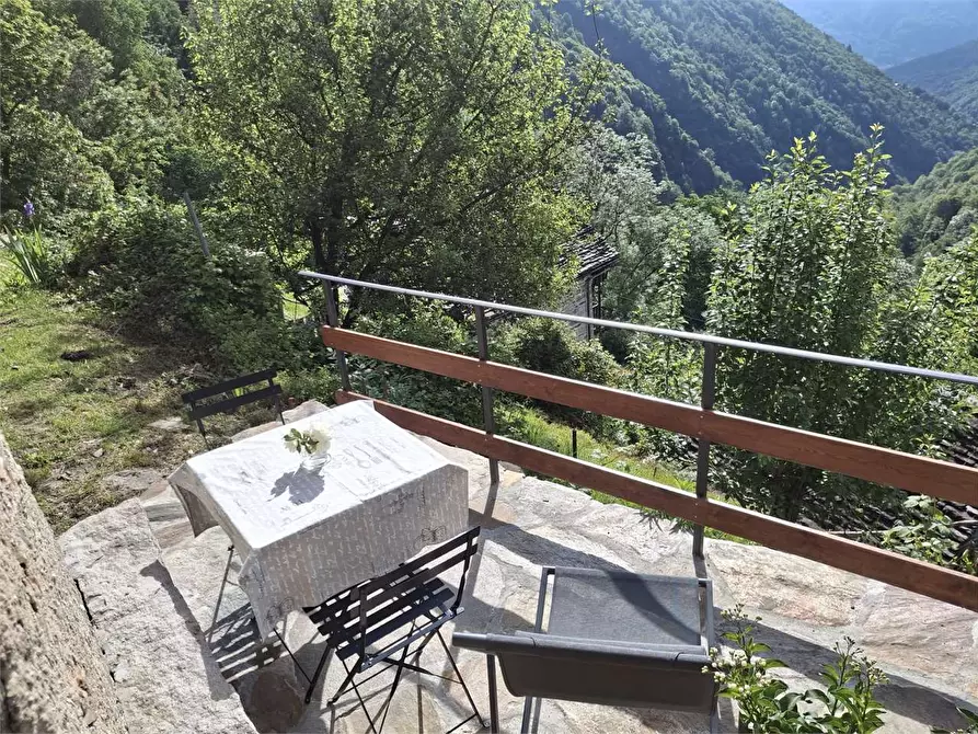 Immagine 5 di Casa indipendente in affitto  in SOPRA SNC a Montescheno