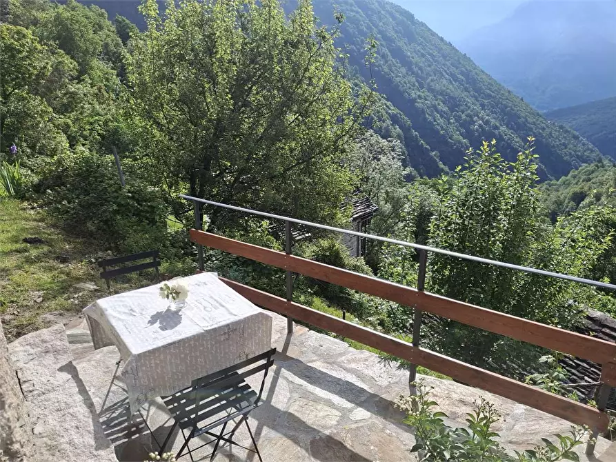 Immagine 22 di Casa indipendente in affitto  in SOPRA SNC a Montescheno