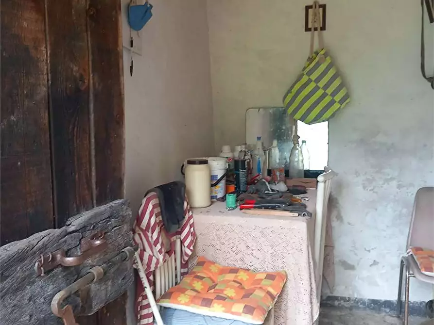 Immagine 8 di Baita in vendita  in anzuno a Domodossola