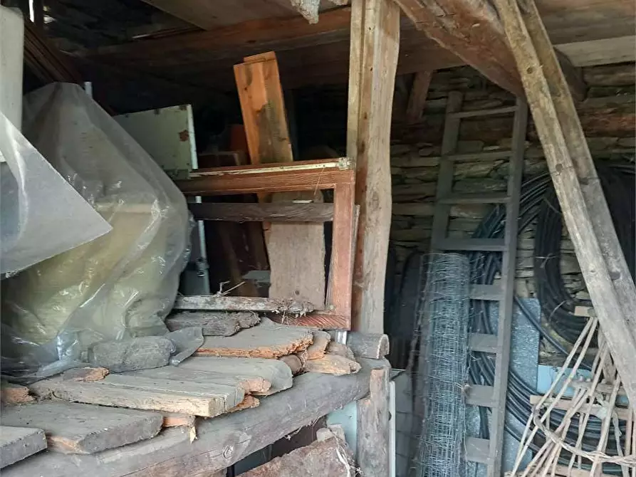 Immagine 12 di Baita in vendita  in anzuno a Domodossola