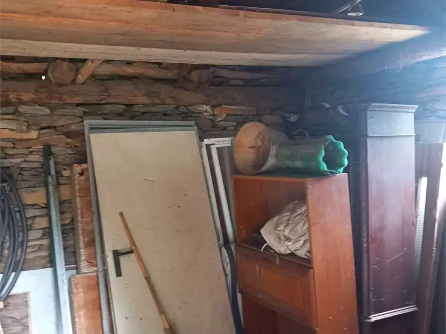 Immagine 9 di Baita in vendita  in anzuno a Domodossola
