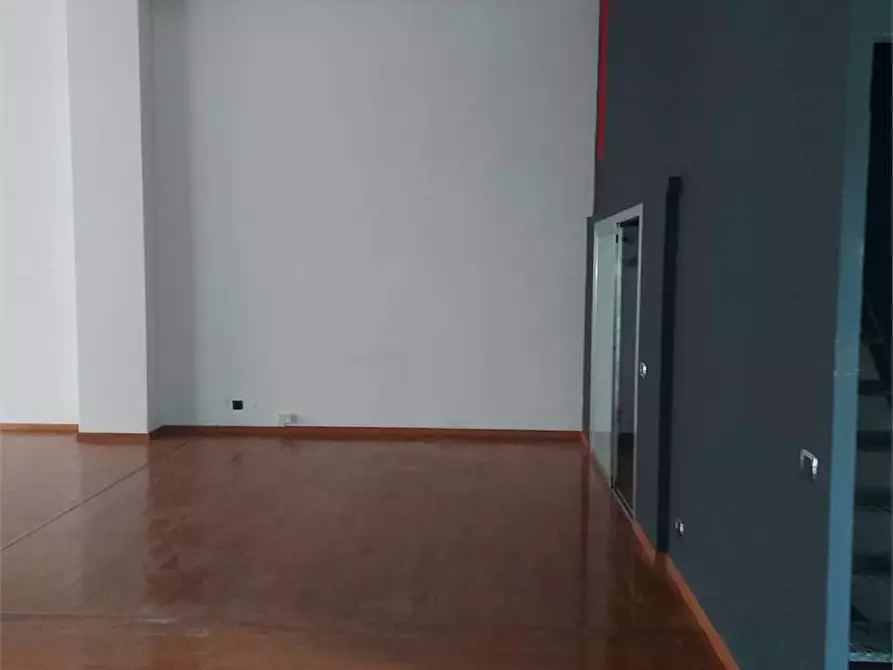 Immagine 27 di Negozio in vendita  in bianchi novello 83 a Villadossola