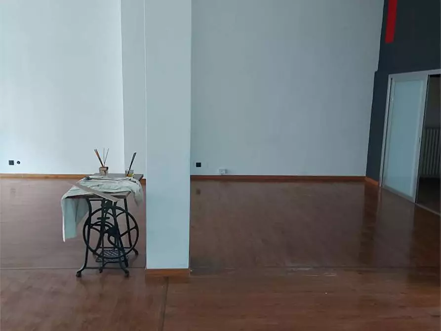 Immagine 26 di Negozio in vendita  in bianchi novello 83 a Villadossola