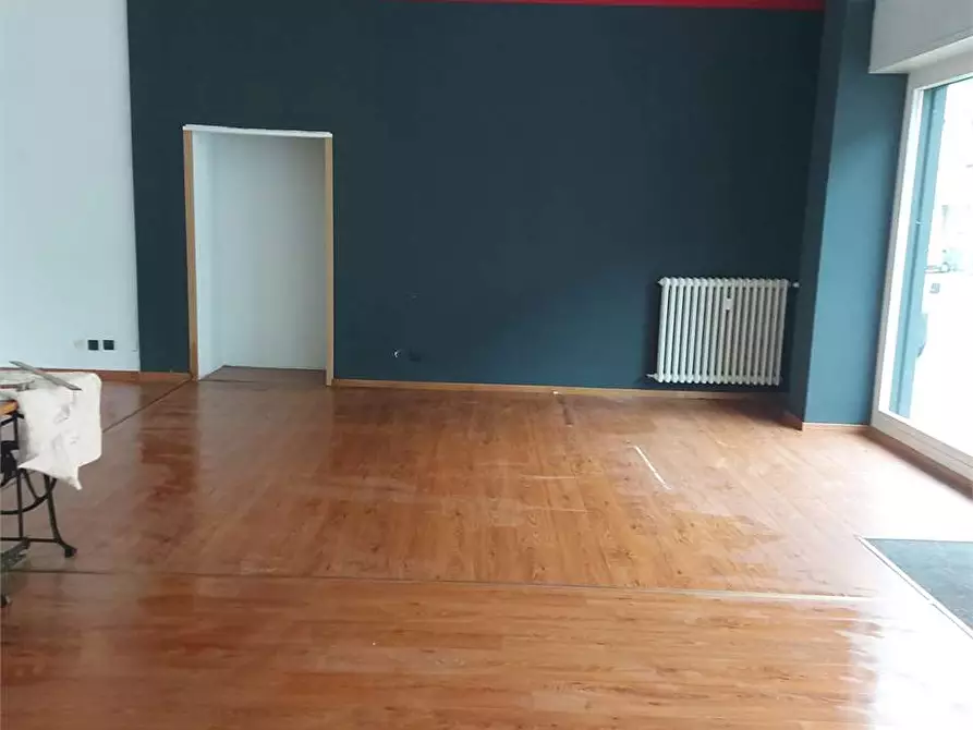 Immagine 20 di Negozio in vendita  in bianchi novello 83 a Villadossola