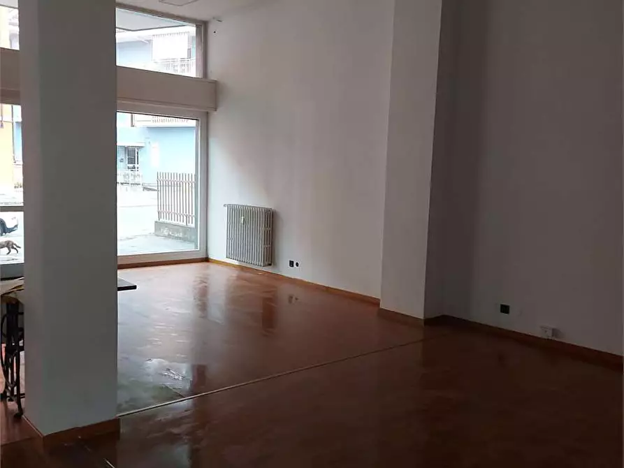 Immagine 17 di Negozio in vendita  in bianchi novello 83 a Villadossola