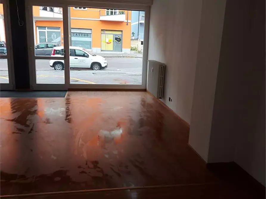 Immagine 8 di Negozio in vendita  in bianchi novello 83 a Villadossola