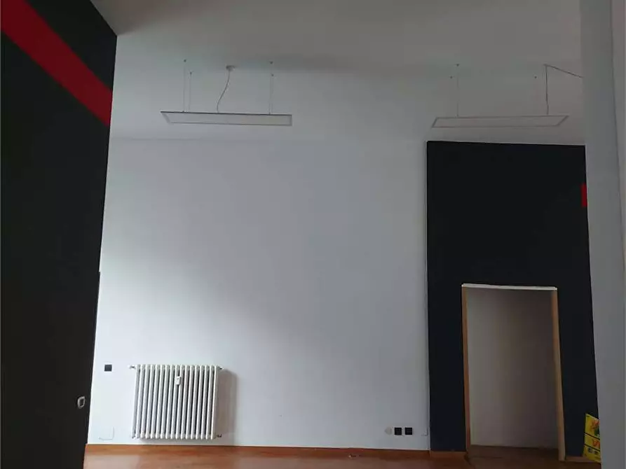 Immagine 7 di Negozio in vendita  in bianchi novello 83 a Villadossola