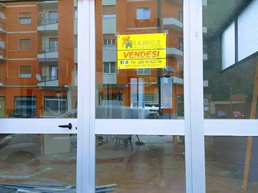 Immagine 2 di Negozio in vendita  in bianchi novello 83 a Villadossola