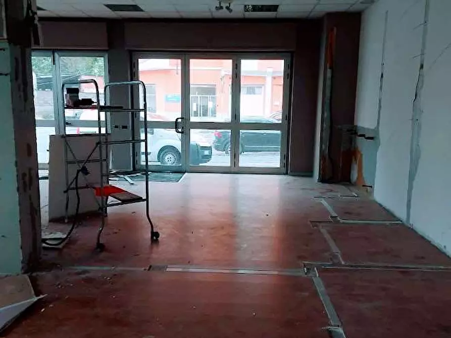 Immagine 9 di Negozio in vendita  in bianchi novello 83 a Villadossola