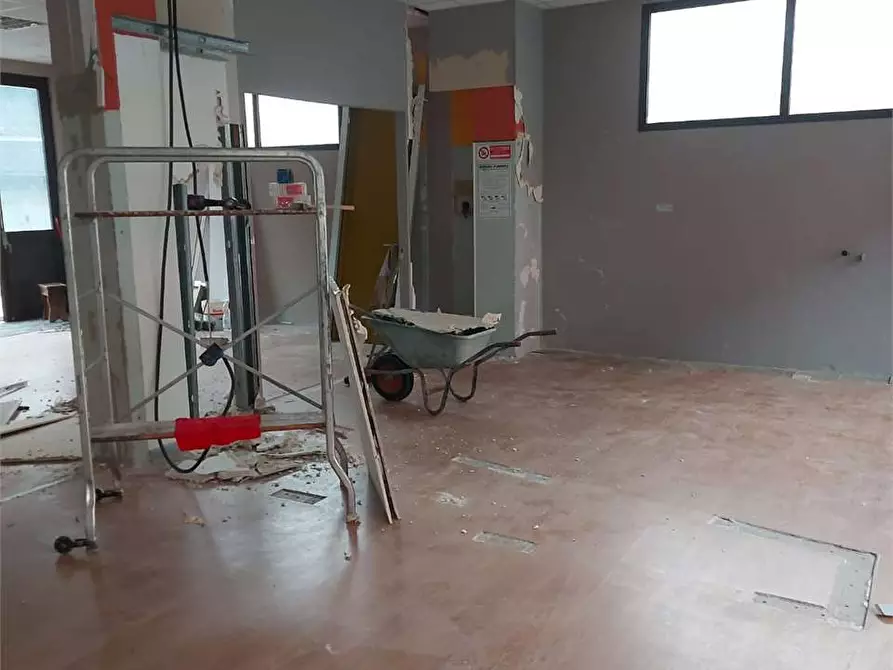 Immagine 13 di Negozio in vendita  in bianchi novello 83 a Villadossola