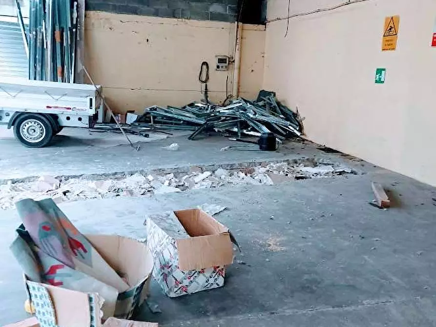 Immagine 7 di Capannone industriale in vendita  in bianchi 83 a Villadossola