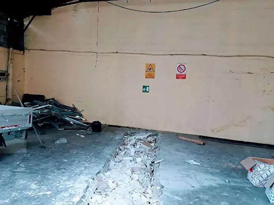 Immagine 10 di Capannone industriale in vendita  in bianchi 83 a Villadossola