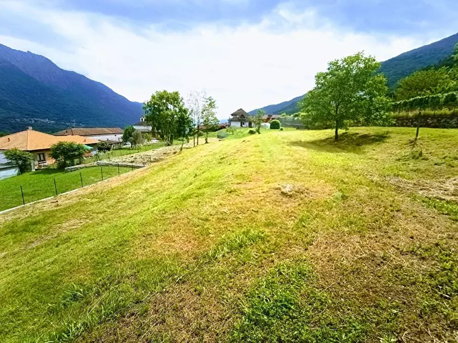 Immagine 2 di Terreno edificabile in vendita  in arzo a Casale Corte Cerro