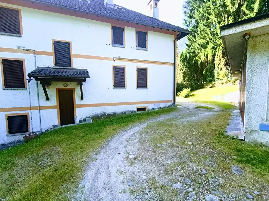 Immagine 11 di Appartamento in vendita  in PIAZZA CHIESA a Druogno