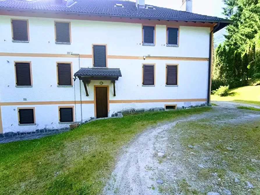 Immagine 4 di Appartamento in vendita  in PIAZZA CHIESA a Druogno