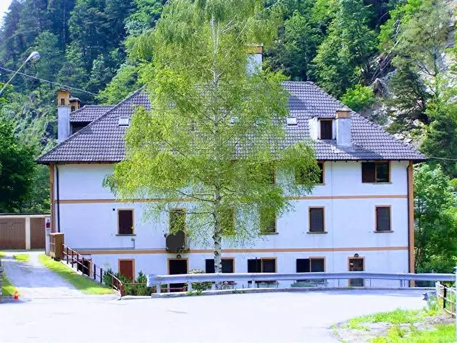 Immagine 3 di Appartamento in vendita  in PIAZZA CHIESA a Druogno