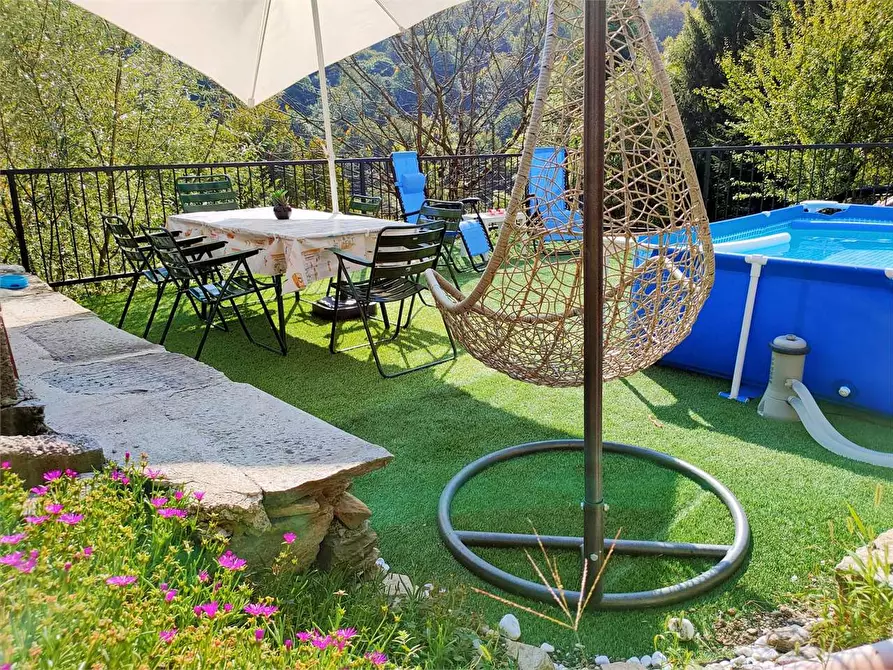 Immagine 5 di Casa indipendente in vendita  in MONTE ROSA a Calasca-Castiglione