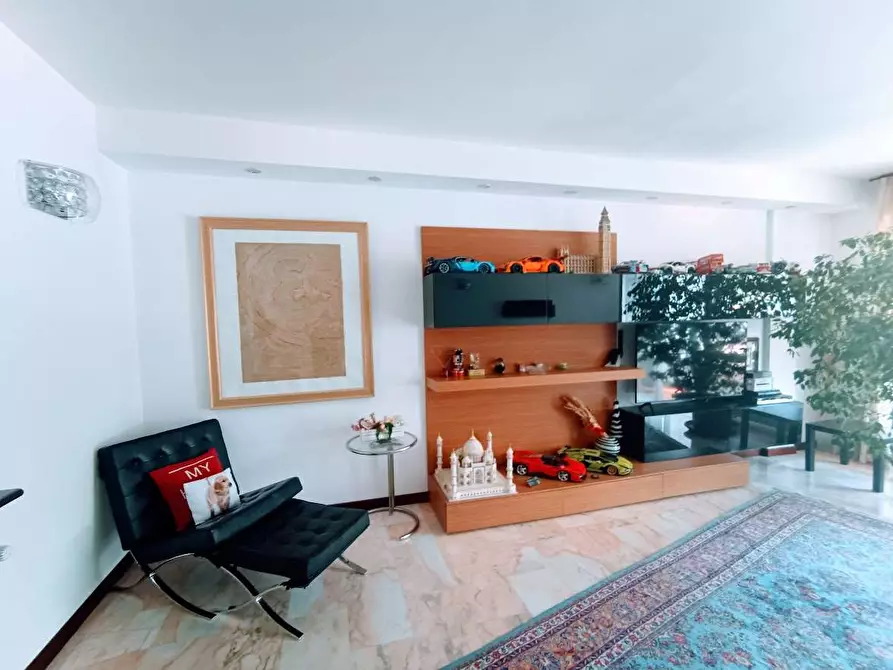 Immagine 20 di Attico in vendita  in piazza repubblica a Villadossola